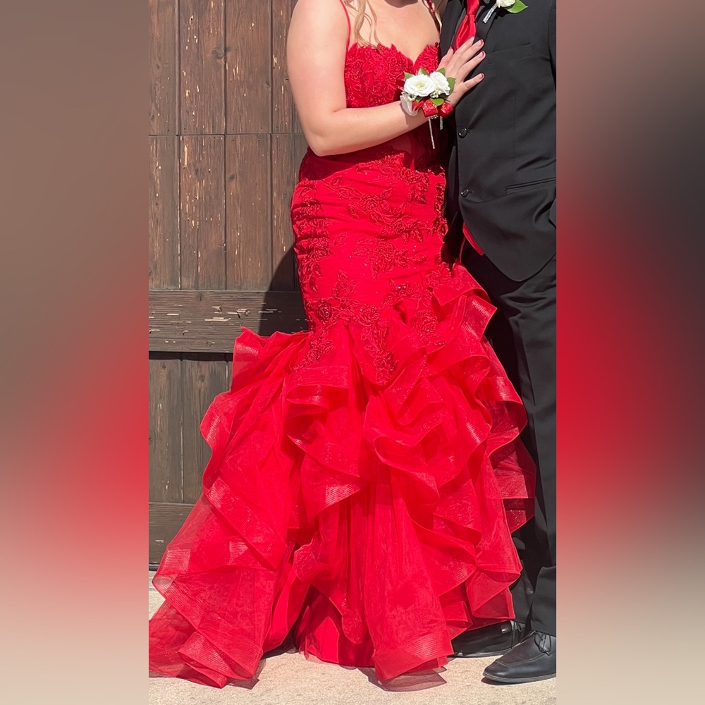 Prom Dress - Red - Picture 4 of 7